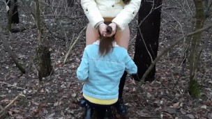 Лизала мне киску в лесу, пока я не кончила – IkaSmoks